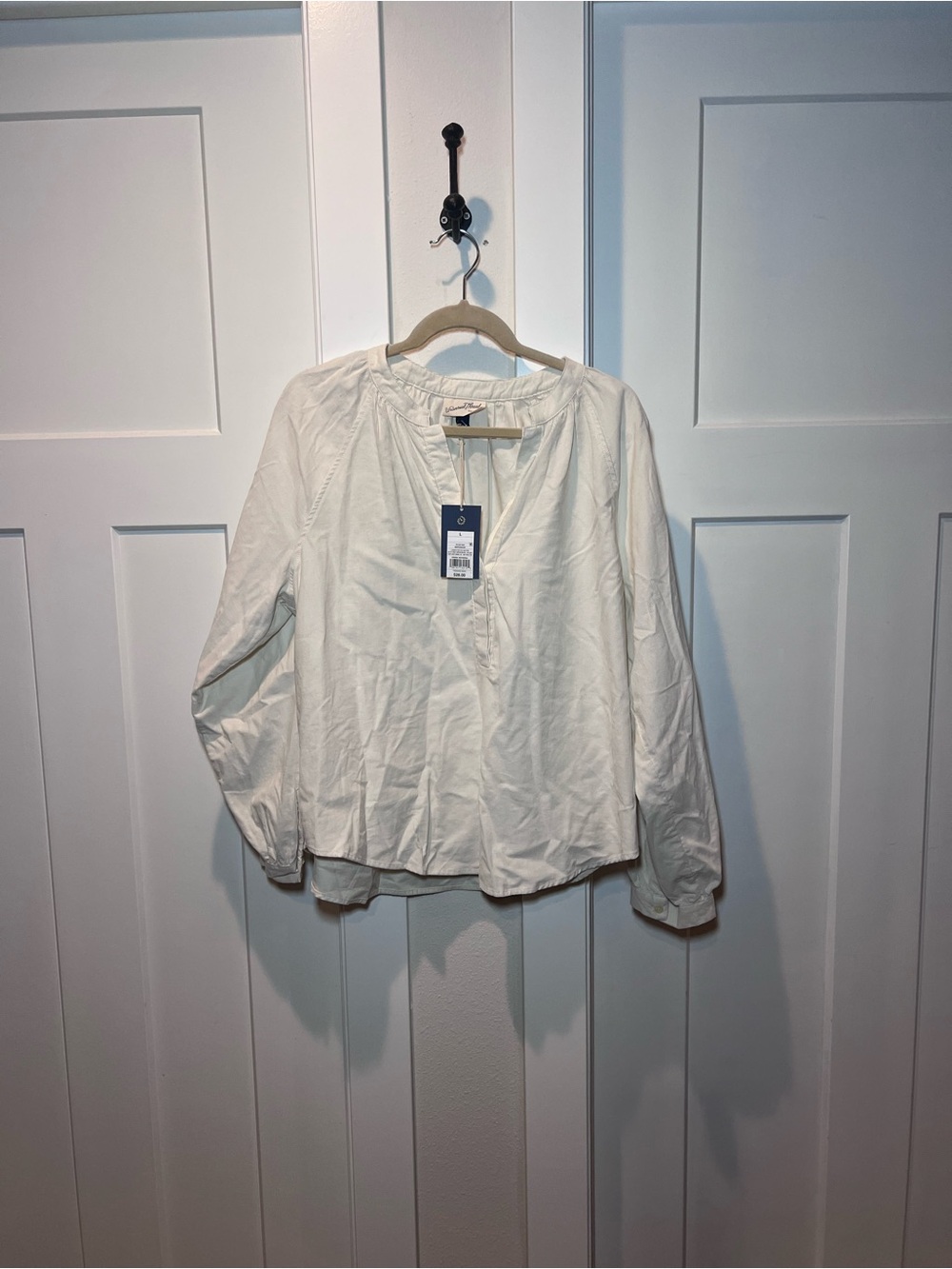 Universal Thread Cream Split-Neck Peasant Top